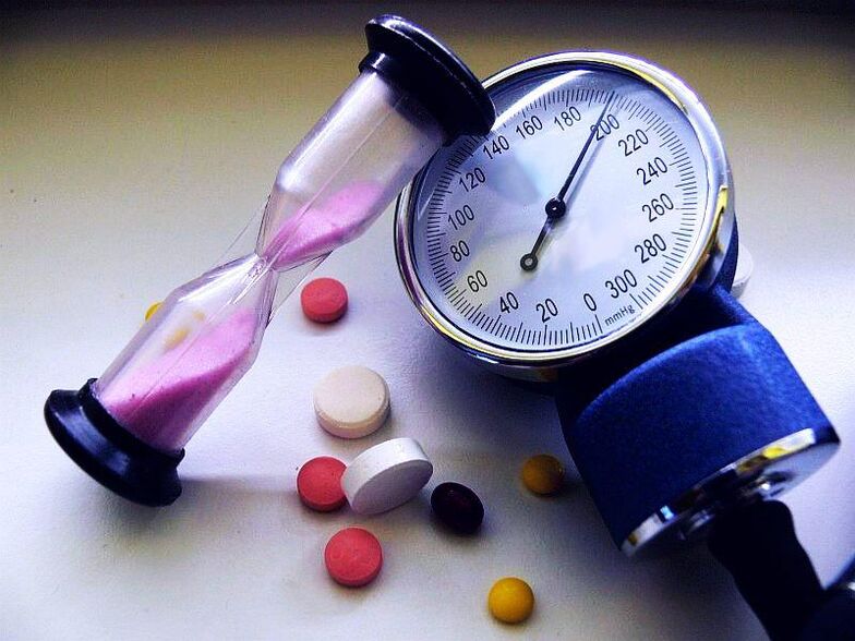 Tablets and pressure indicators for hypertension